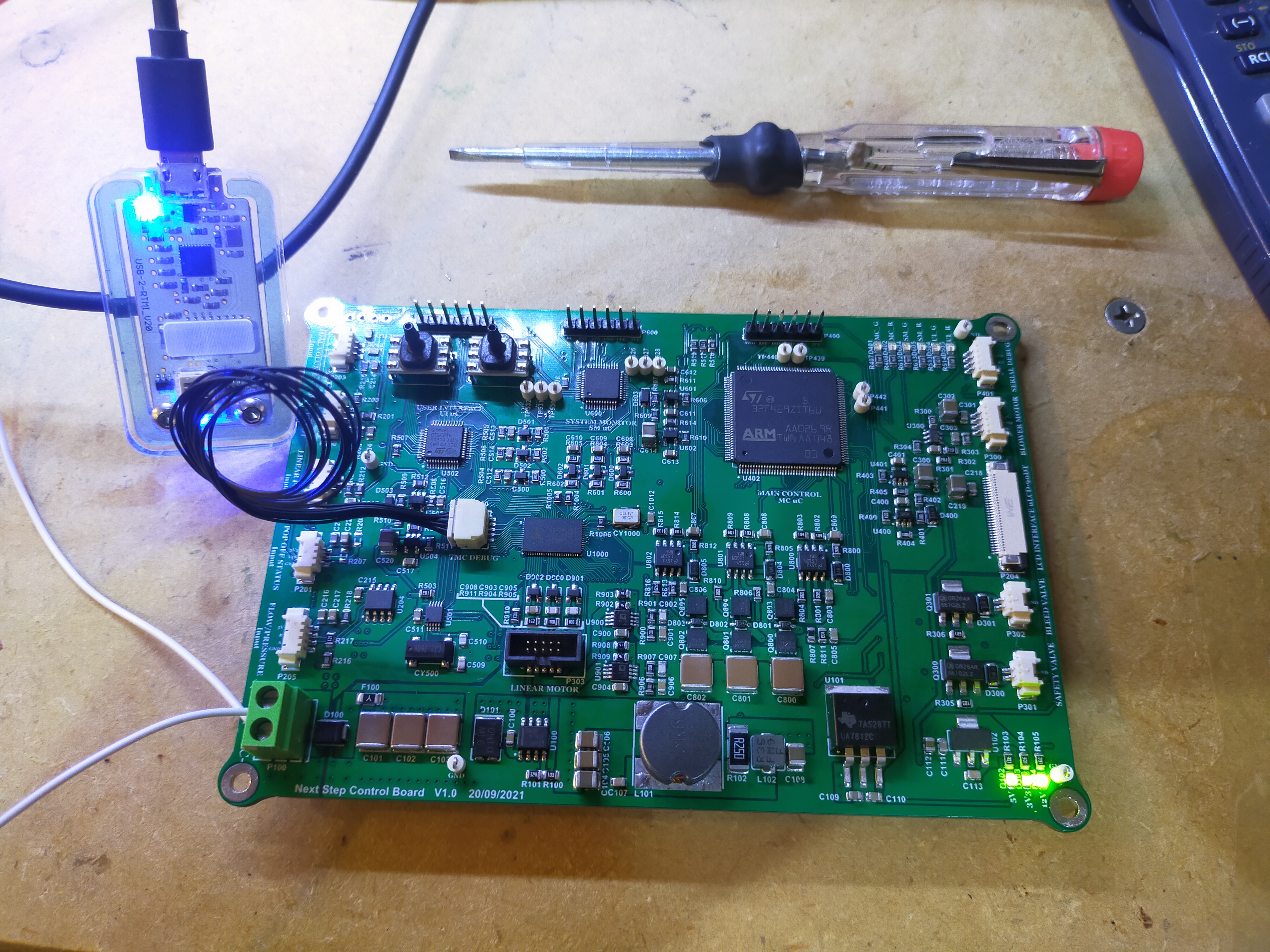 Infant resuscitator PCB and enclosure